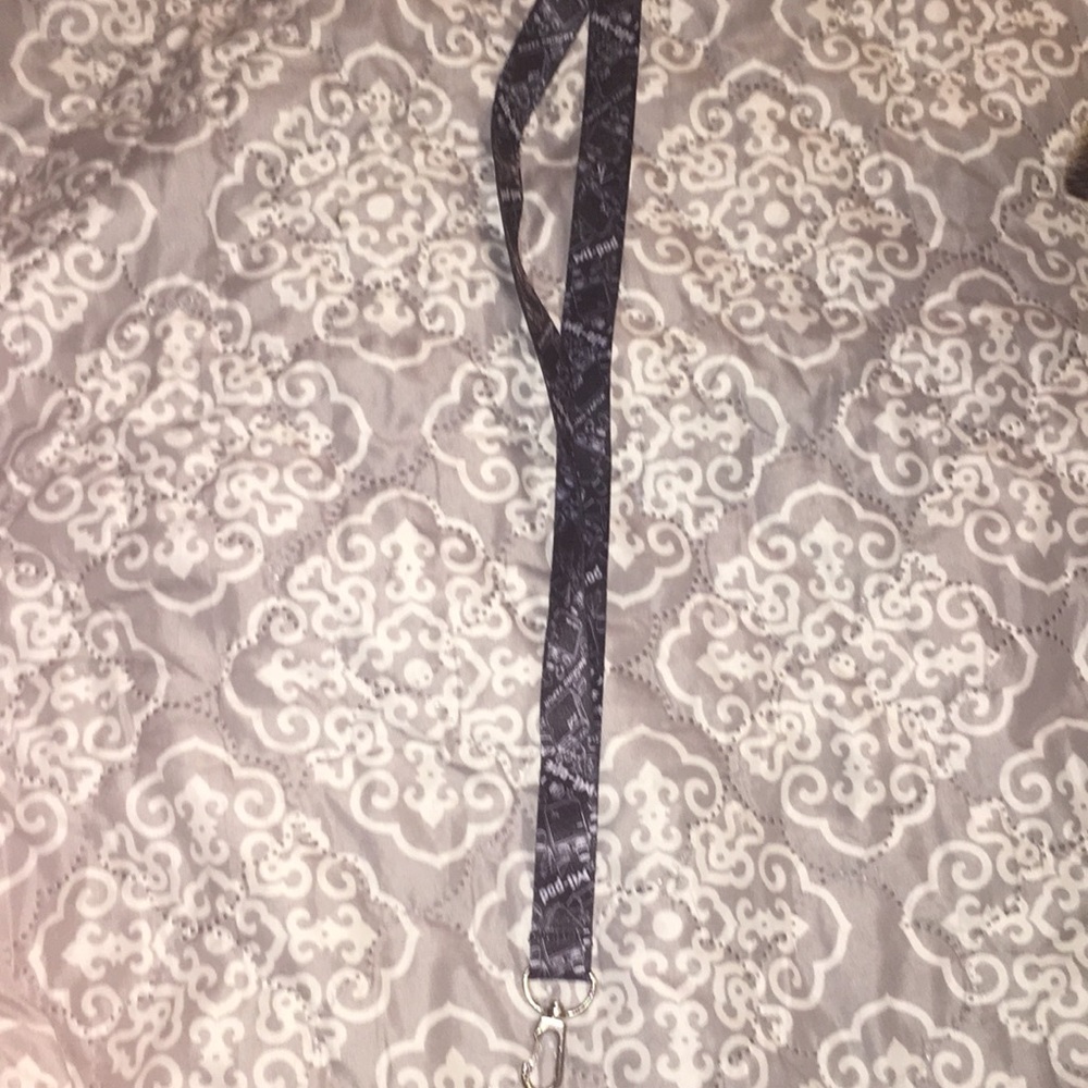 mi-pod lanyard